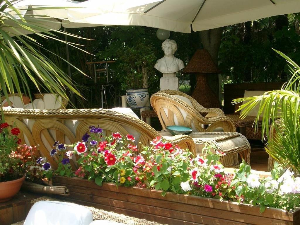 Hotel Bengasi Rímini Exterior foto